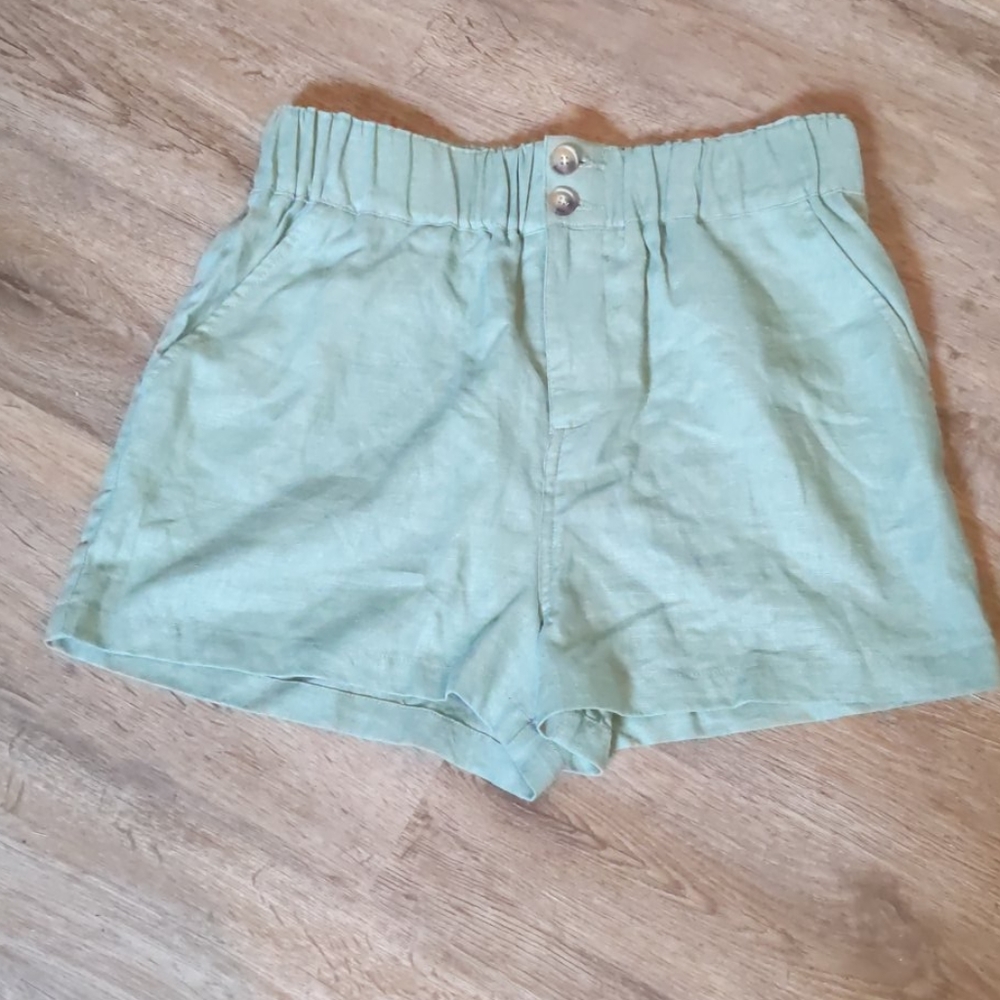 Linen shorts